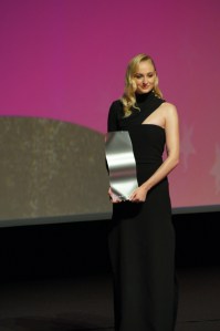 Sophie Turner ; Dark Phoenix ; deauville ; interview ; x men ; GOT ; games of throne ; sansa ; lady stark ; prix ; nouvel ; hollywood ;prix nouvel hollywood